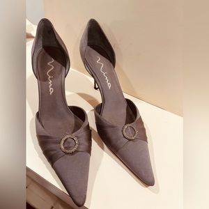 Nina silver/gray Satin Kitten Heel Pumps Size US9.5